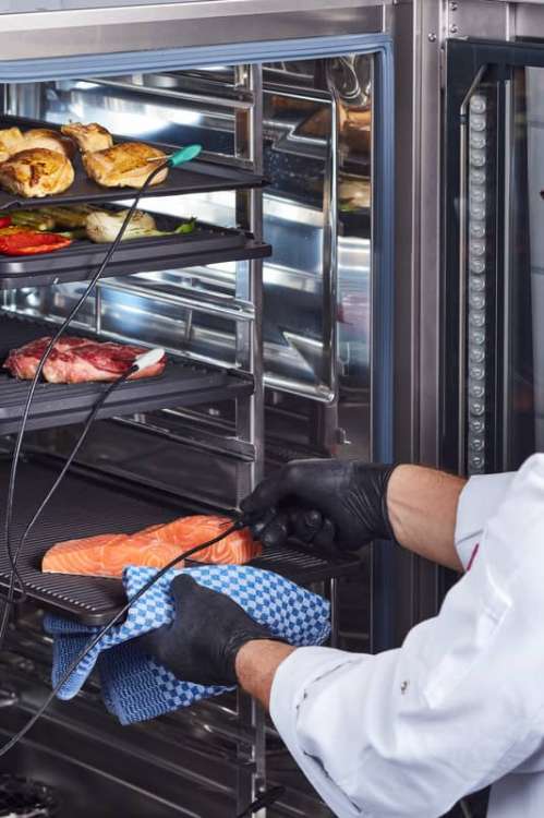 iCombi Classic / 使用イメージ画像 / 株式会社ラショナル・ジャパン