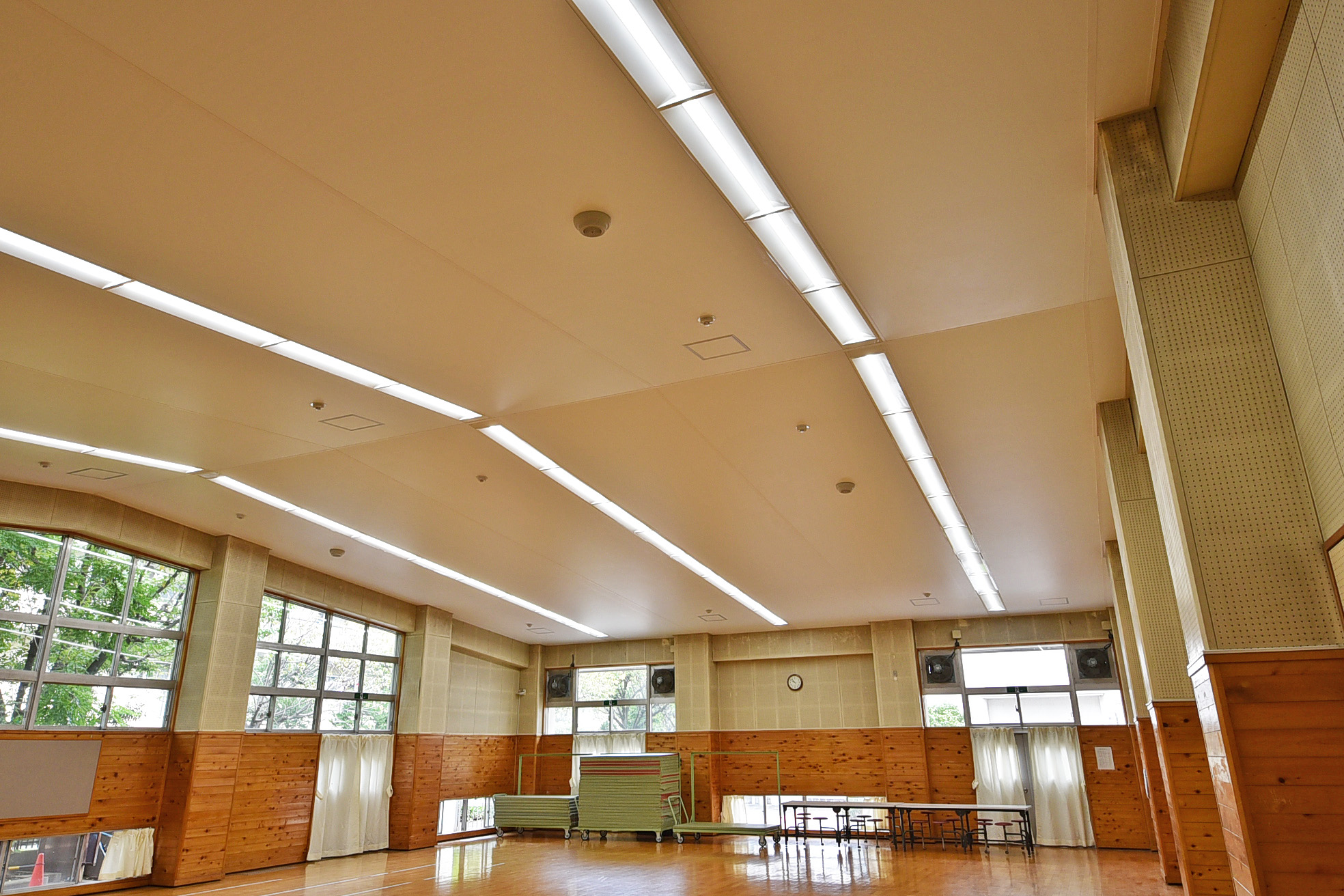 教育施設向け リフォジュール 膜天井工法