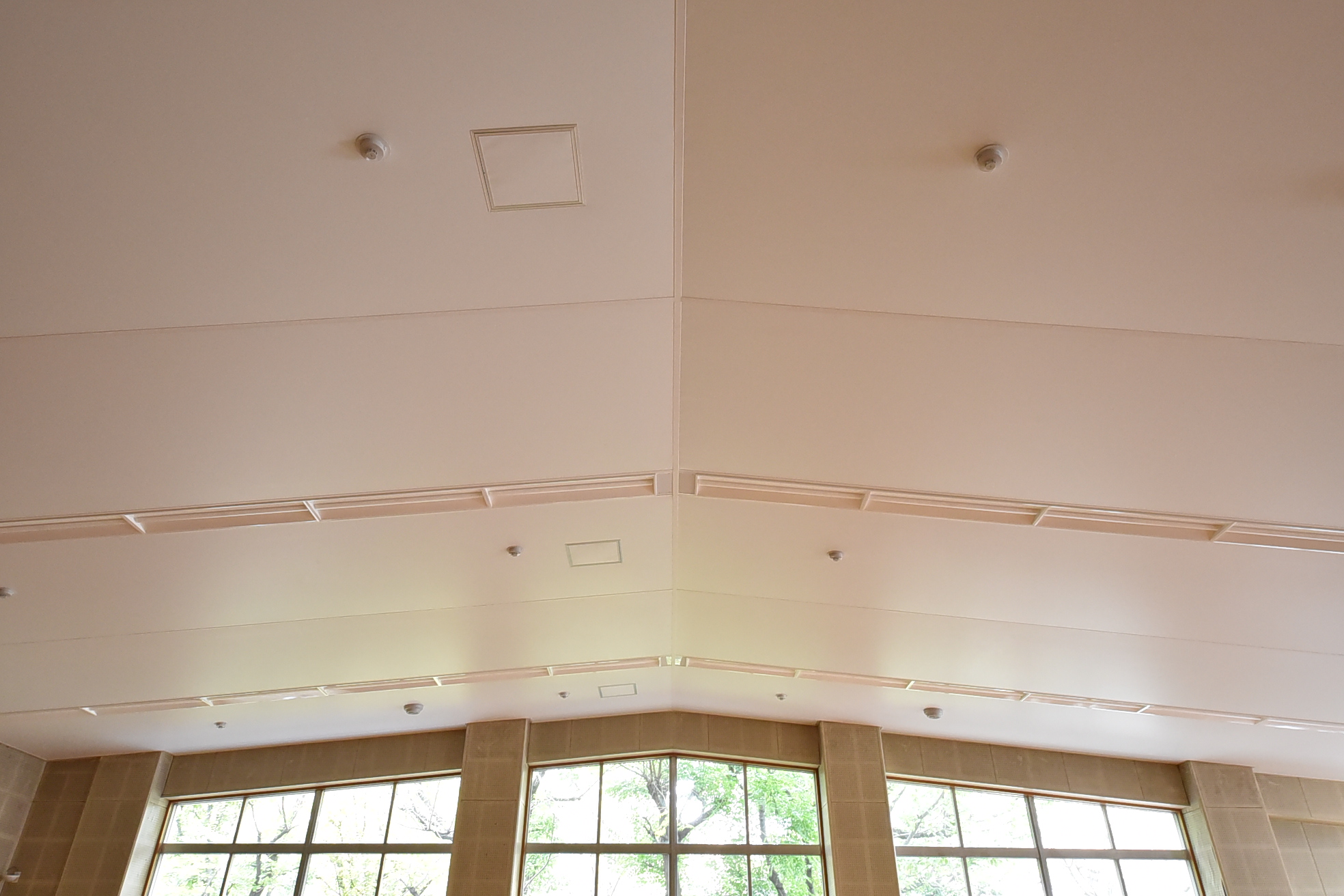 教育施設向け リフォジュール 膜天井工法