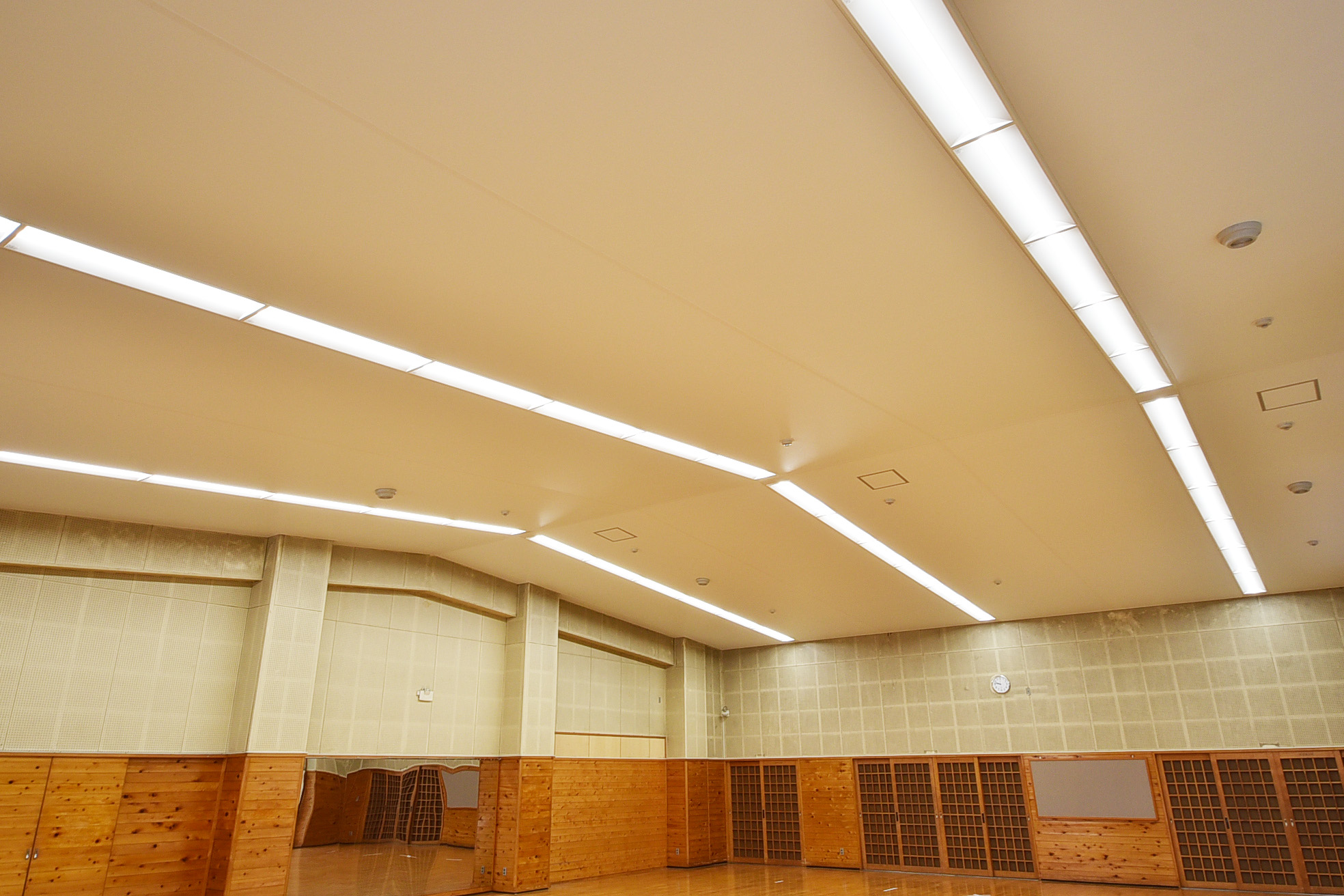 教育施設向け リフォジュール 膜天井工法