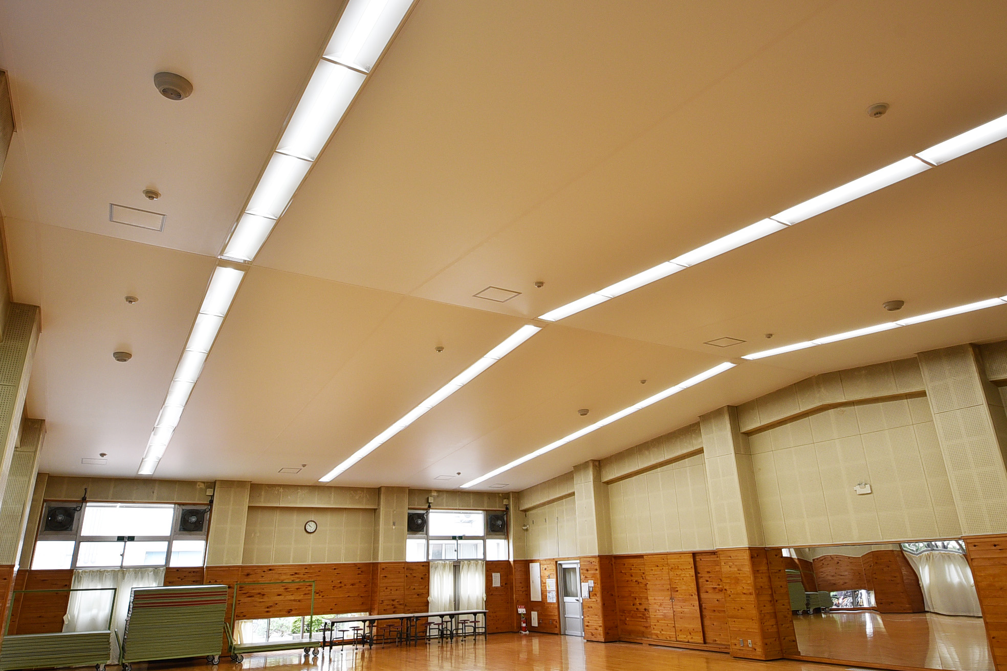 教育施設向け リフォジュール 膜天井工法