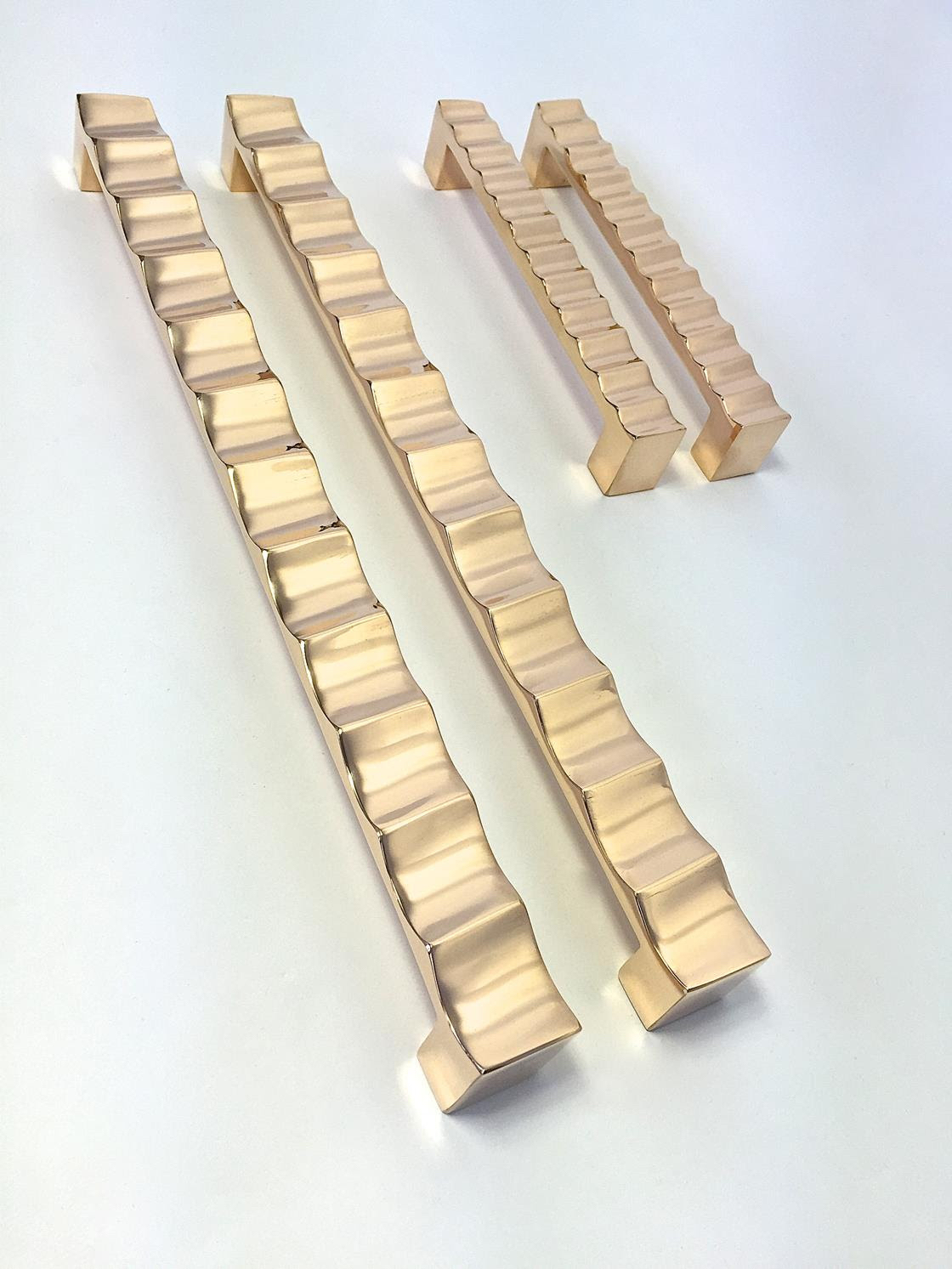 デザイナーズドアプルハンドル