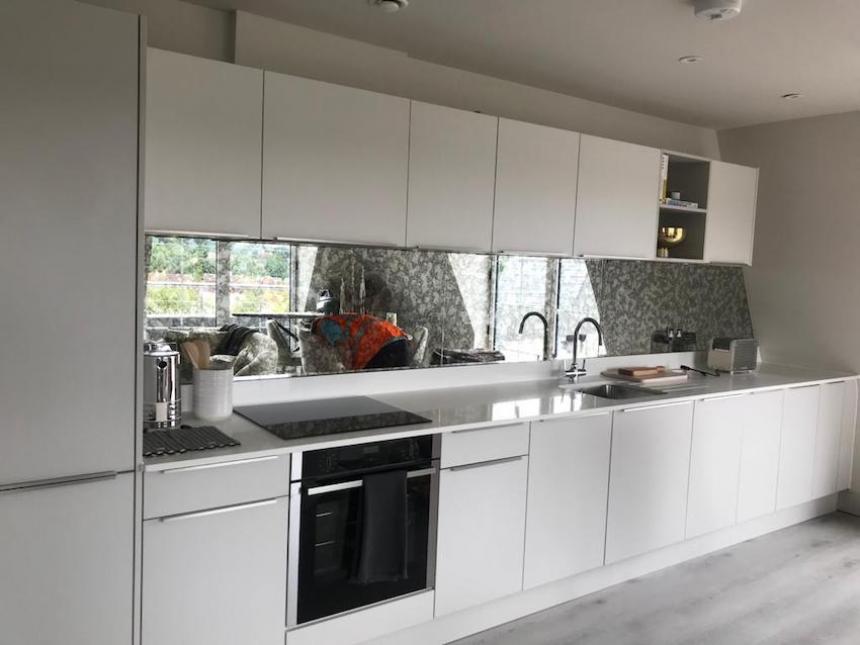 装飾ミラーガラス