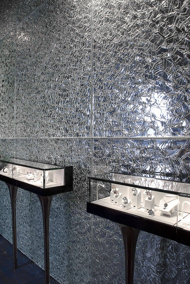 【クラックル(ひび割れ模様)ガラス】