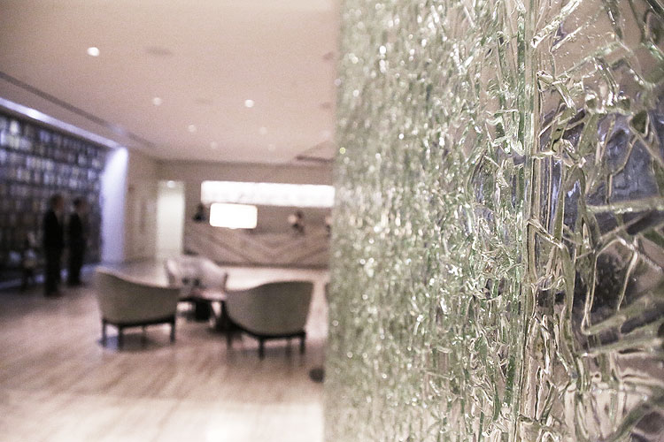 【クラックル(ひび割れ模様)ガラス】