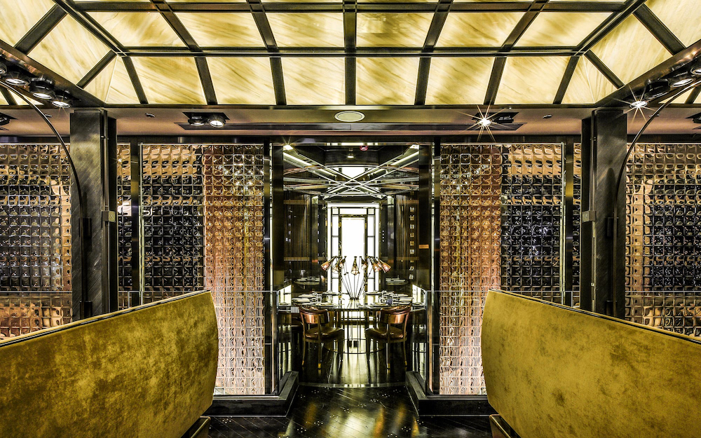 【美しい景観を提供する3Dガラス】