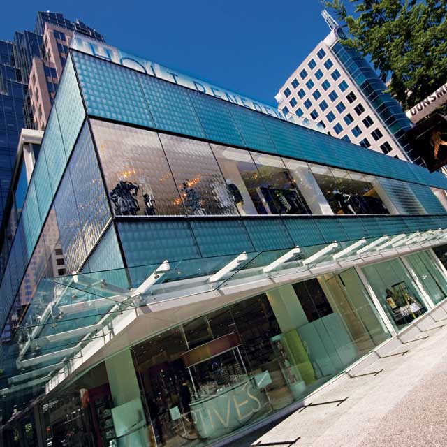 【美しい景観を提供する3Dガラス】