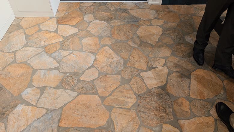 クラディングストーン