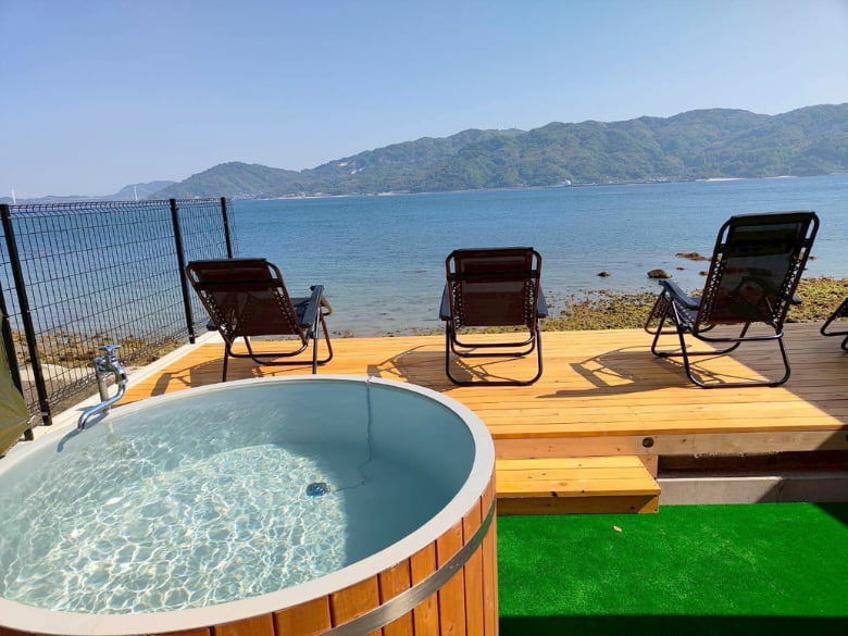 国産ひのき円形水風呂