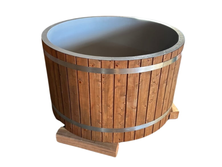 国産ひのき円形水風呂