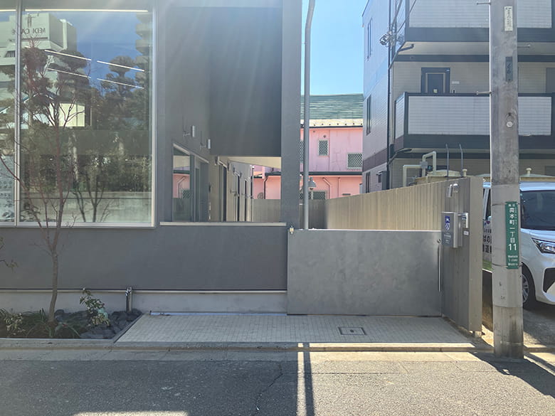 陰影を表現できる意匠性塗料『塗る亜鉛テクスチャー』