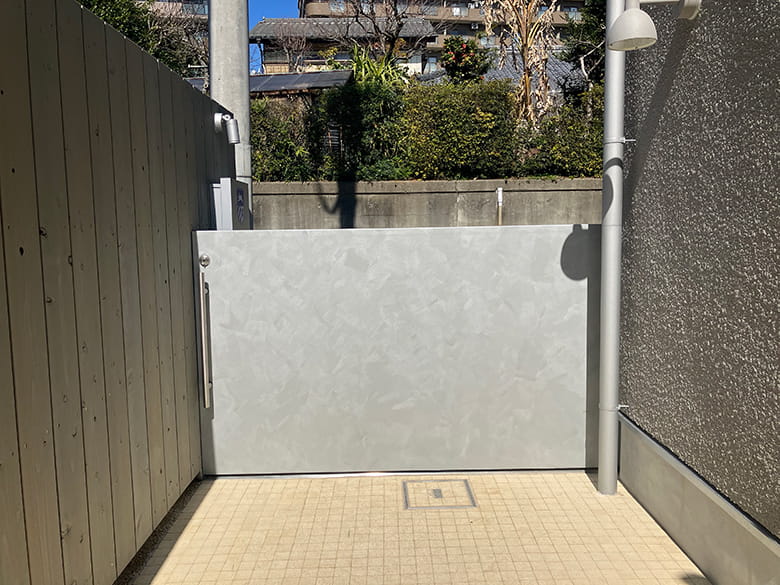 陰影を表現できる意匠性塗料『塗る亜鉛テクスチャー』