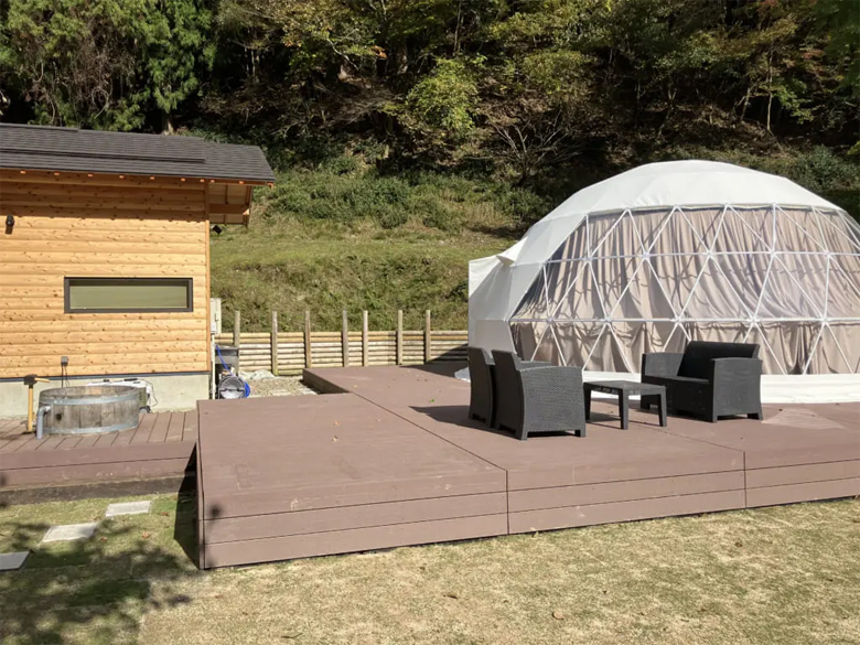 ウッドフェンスオリジナル人工木材Eee-Wood/サーロジック株式会社