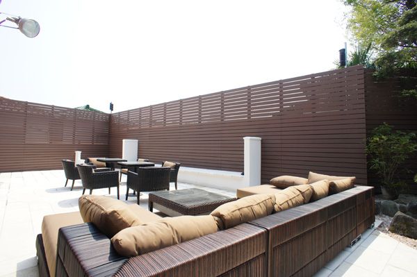 フェンス・ルーバー・機能門柱オリジナル人工木材Eee-Wood