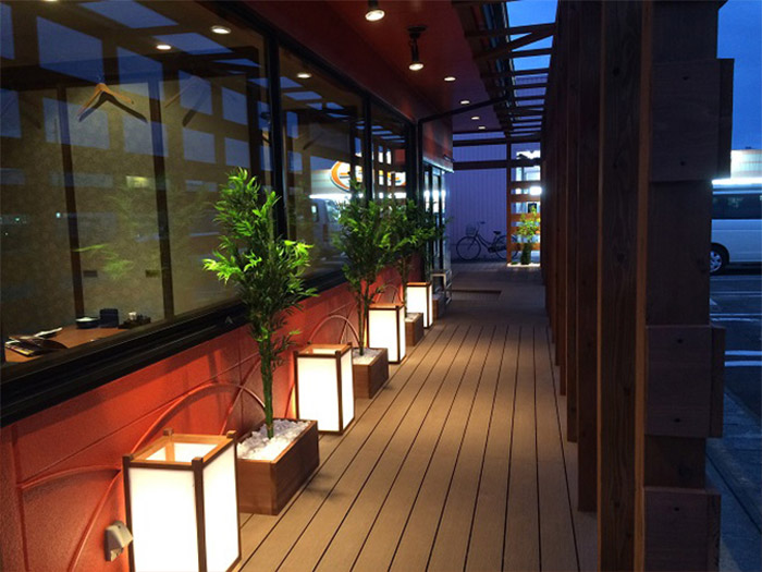 新建材のオリジナル人工木材Eee-Wood