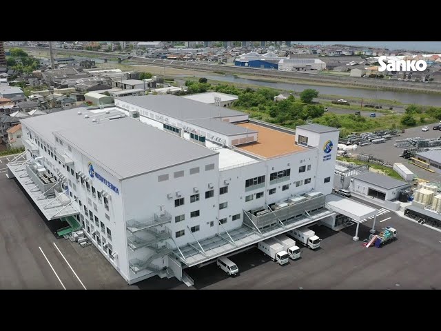 【空から見る屋根のカタチ】ワタキューセイモア近畿支店りんくう工場