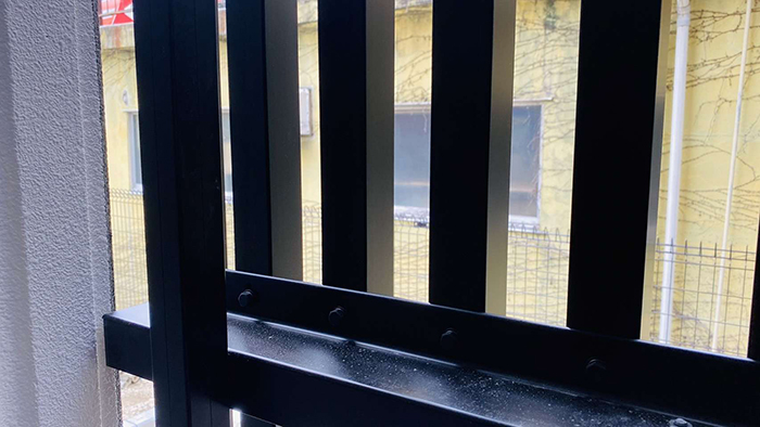 オーダーアルミルーバー