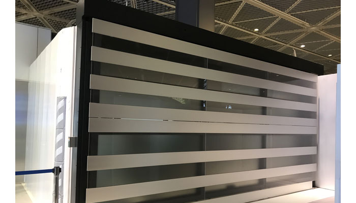 フォリオアップドア