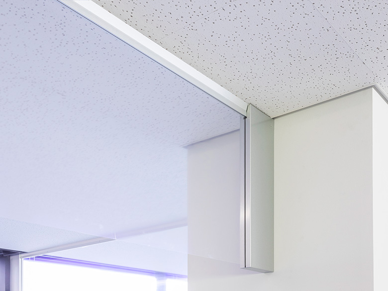 防煙たれ壁『ダンスモークN パネルタイプ』/ 三和シヤッター工業株式会社