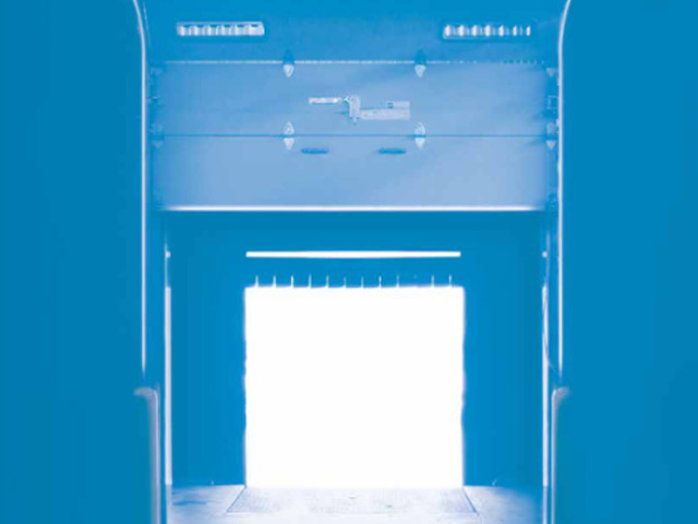 三和のシャッター関連商品「断熱スライダー」