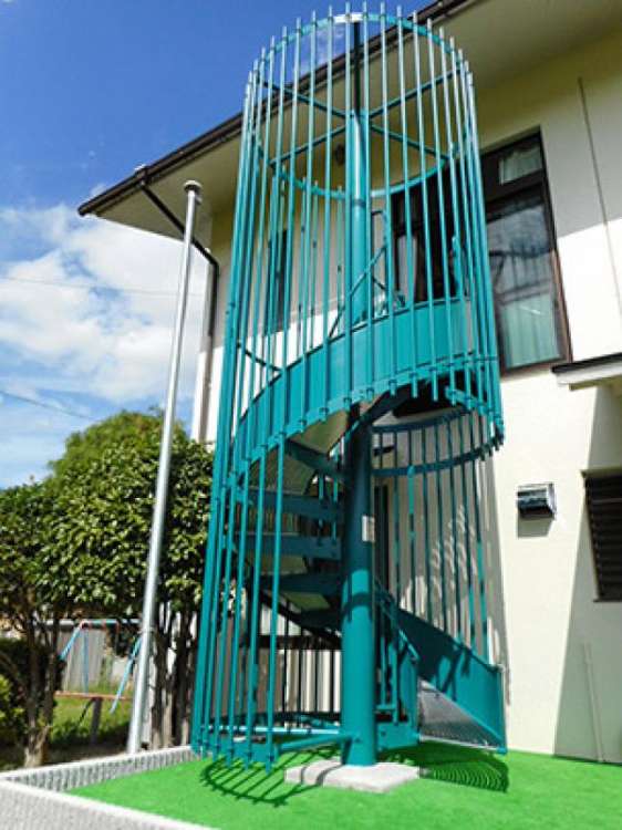 避難用すべり台 スカイダー SL-CN / SL-SN / 山陽建工株式会社