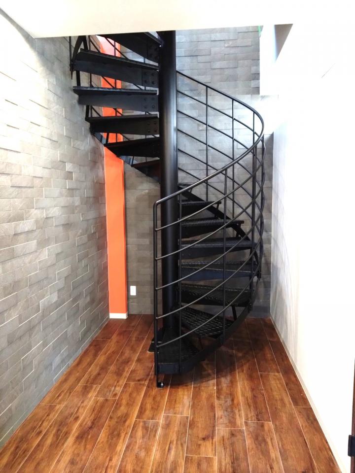 屋内螺旋(らせん)階段 ARH型