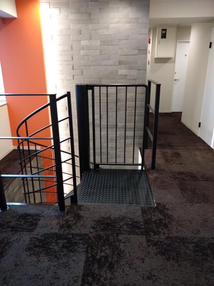 屋内螺旋(らせん)階段 ARH型