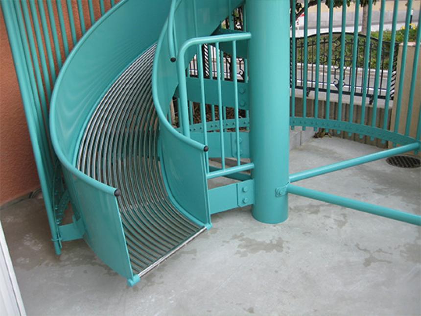 避難用すべり台 スカイダー SL-CN / SL-SN