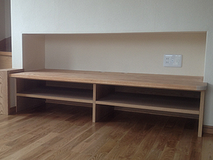 別注カウンター、窓枠、ドア枠