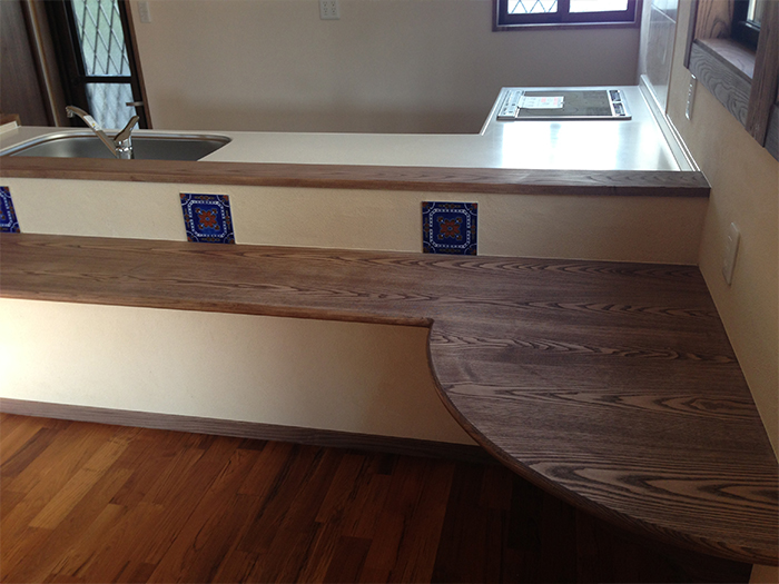 別注カウンター、窓枠、ドア枠