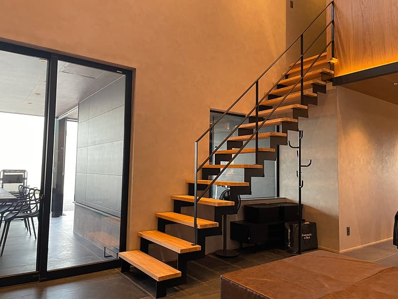 別注  オープン階段板