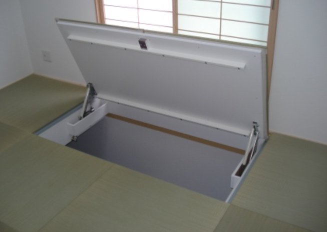 ガスダンパー式大型畳下開口ハッチ(半帖畳専用)/アルミ製床下昇降ステップ
