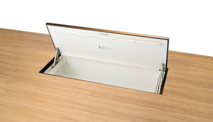 ガスダンパー式大型床下収納庫