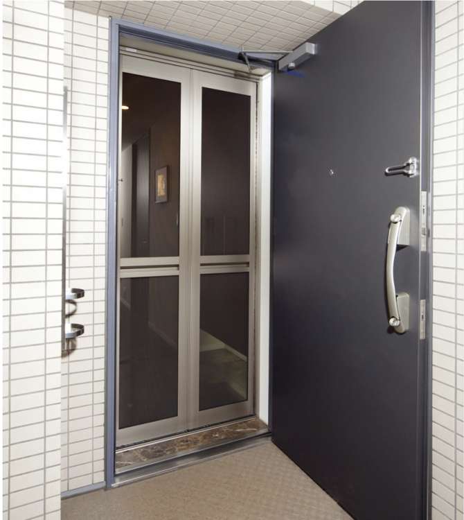 ドア用 Wind Screen 【リリーブ】