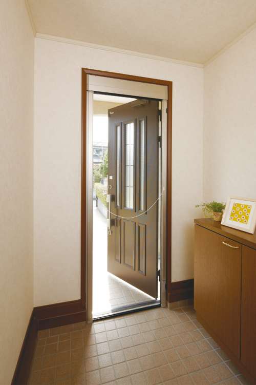 ドア用横引きロール網戸 【ロールフリーⅢ】