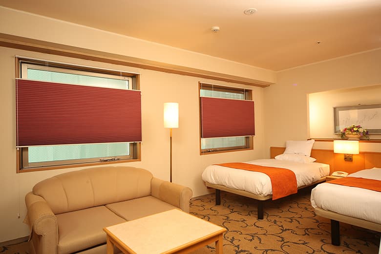 ハニカム・サーモスクリーン ライト 防炎遮光タイプ/セイキ販売株式会社