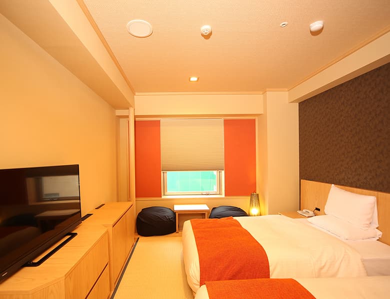 ハニカム・サーモスクリーン ライト 防炎遮光タイプ/セイキ販売株式会社