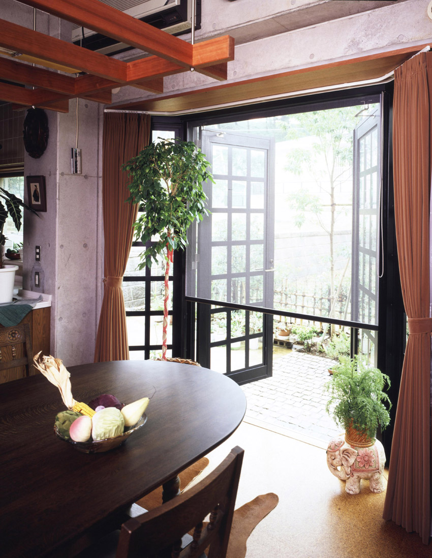 装飾窓用ロールアップ網戸 【PSR】