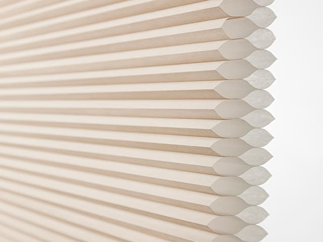 高断熱・省エネスクリーン【ハニカム・サーモスクリーン】