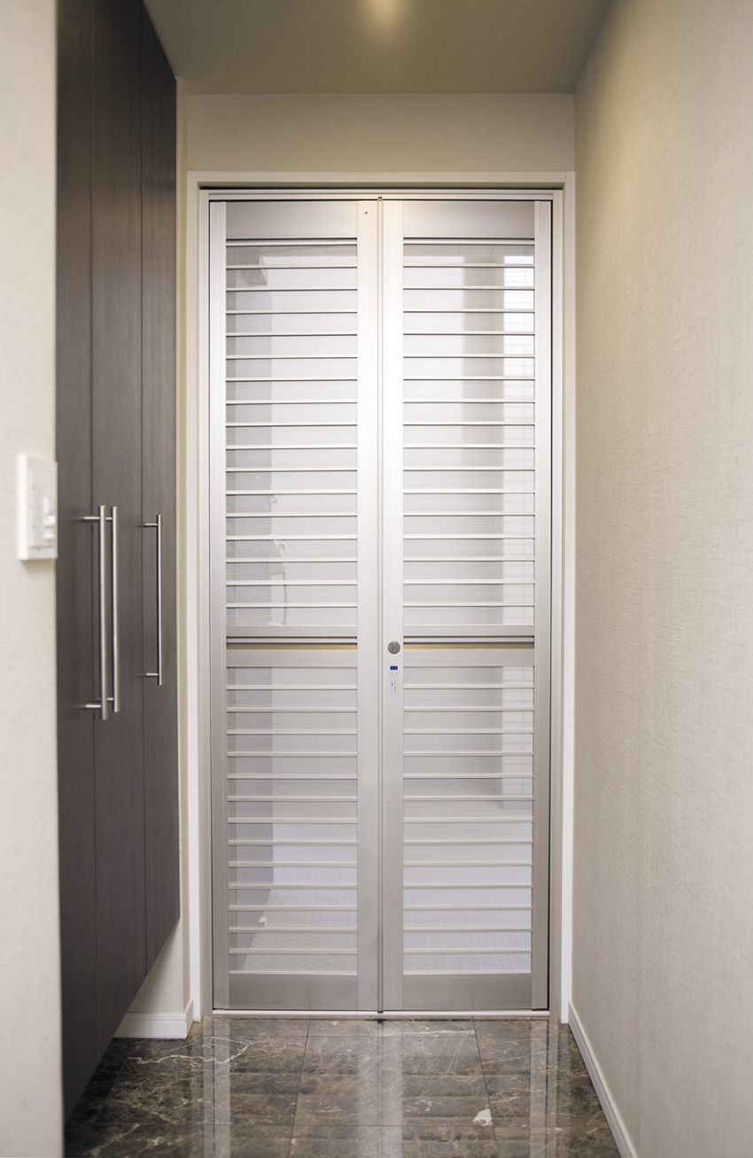 ドア用 Wind Screen 【リリーブ】