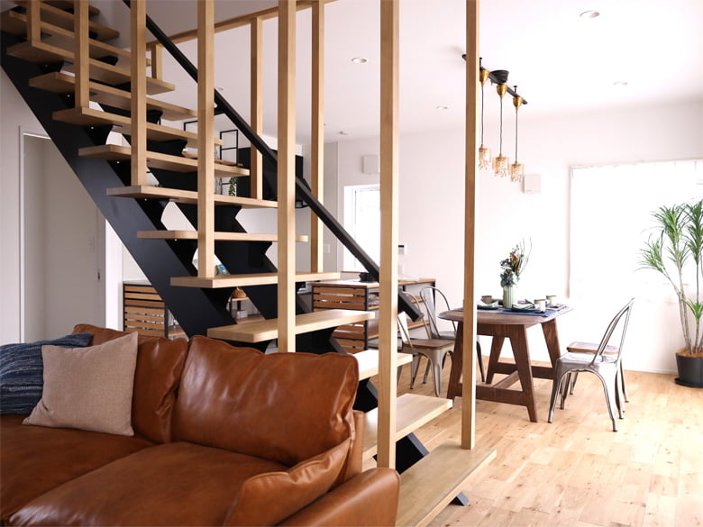 二本桁デザイン階段 TWO BEAM[ツービーム]