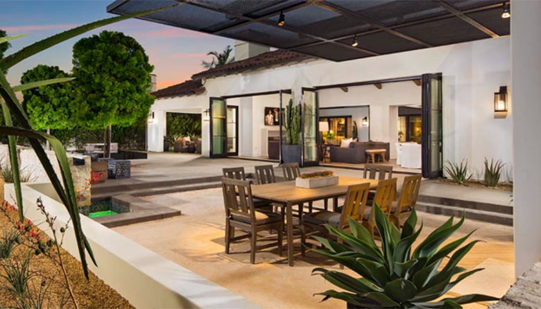 Feelsafeバイフォールドドア