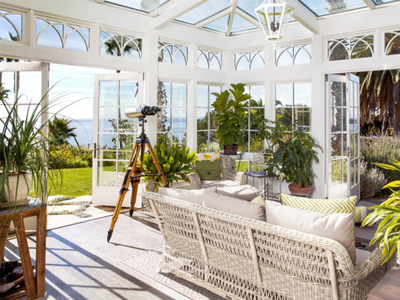 Feelsafeバイフォールドドア