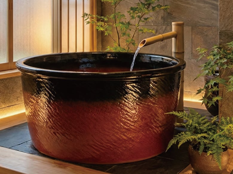信楽焼 陶器浴槽 手捻り成形/有限会社陶彩