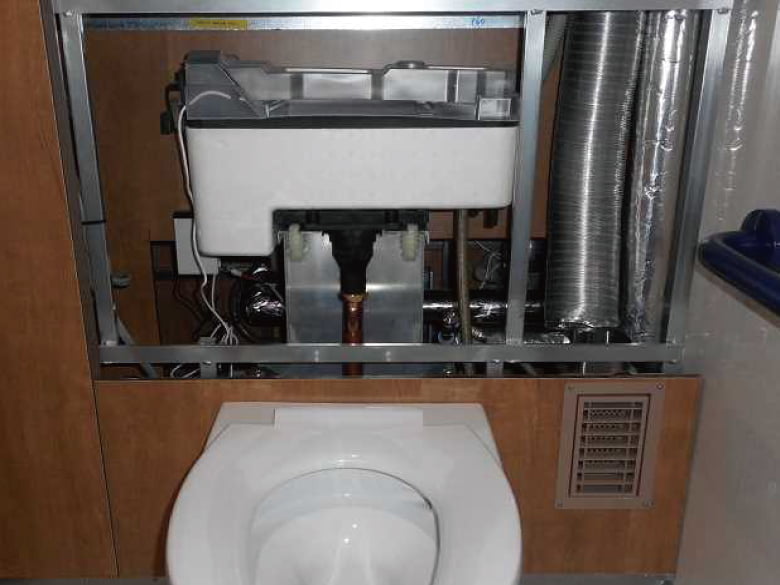 パブリックトイレ用ライニング/信越ファインテック株式会社