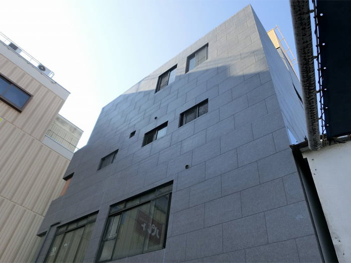 シート建材マハール【アーグラ(御影石ジェットバーナー仕上げ)】