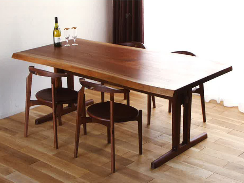 無垢板工房「和(なごみ)」