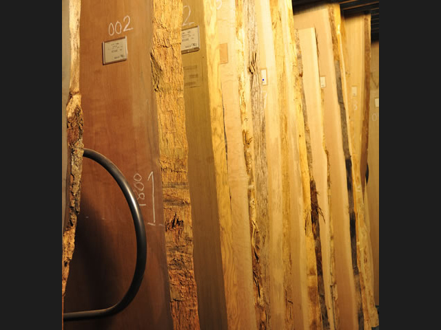 無垢板工房「和(なごみ)」