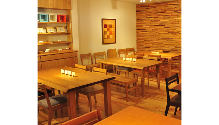 無垢板工房「和(なごみ)」