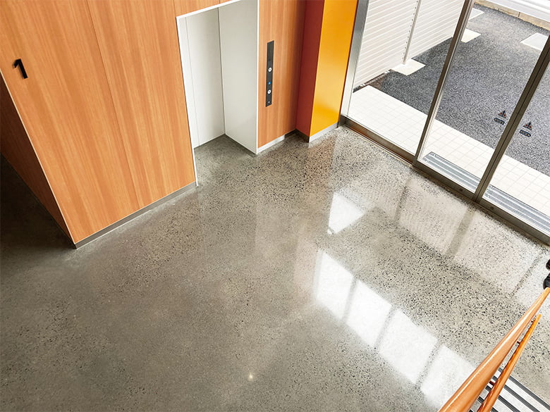 コンクリートの「磨き床®」/新東工業株式会社